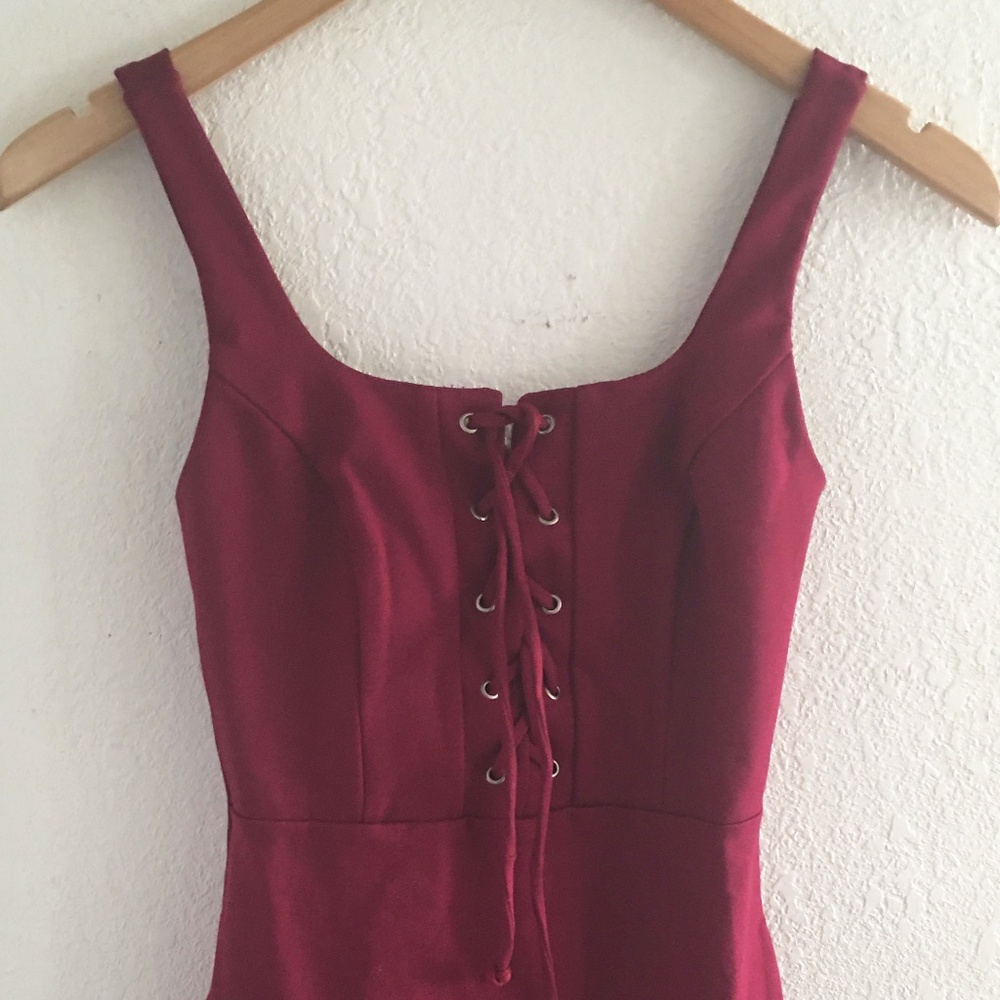 NEW Lulus Burgundy Bodycon Dress
